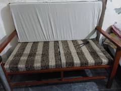 iron sofa in very good condition