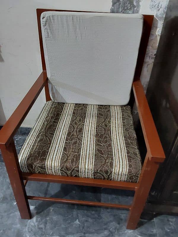 iron sofa in very good condition 1