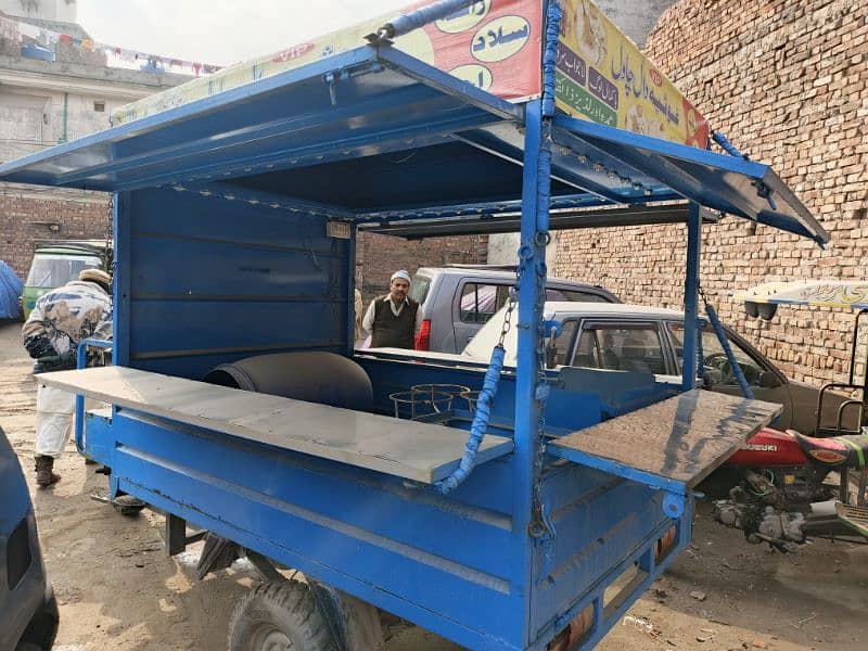 Loader rickshaw 2