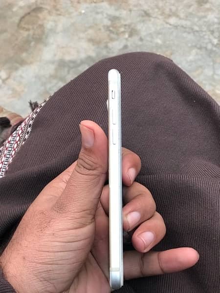 iPhone 7 urgent sell 1