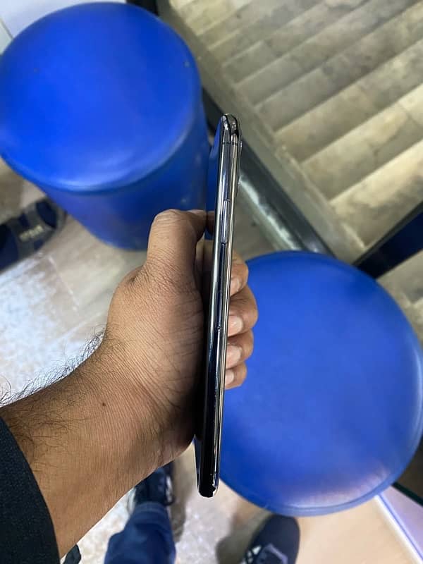 iphone 11 pro max 256 gb non pta 3