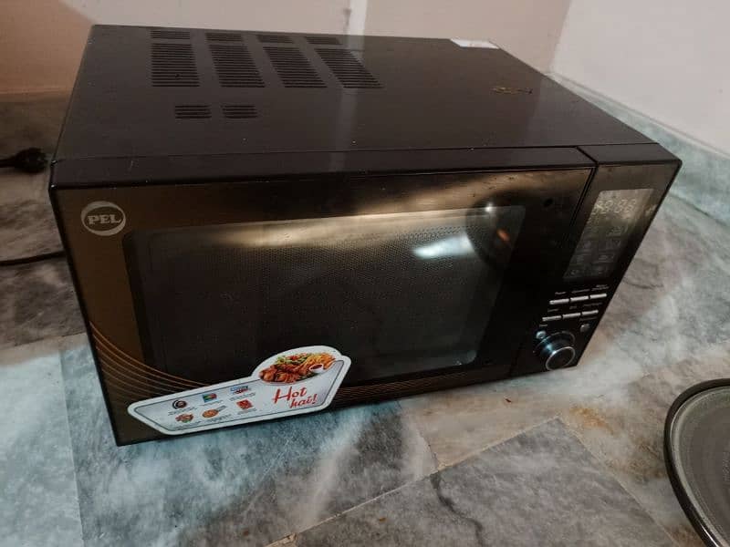 PEL Convection Microwave Oven 0