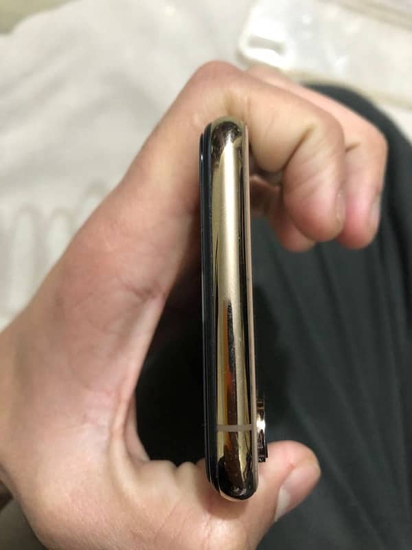 iPhone XS 64GB non pta 5