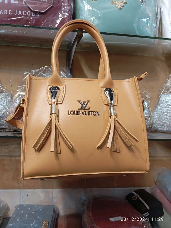 LOUIS VUITTON BAGS 0