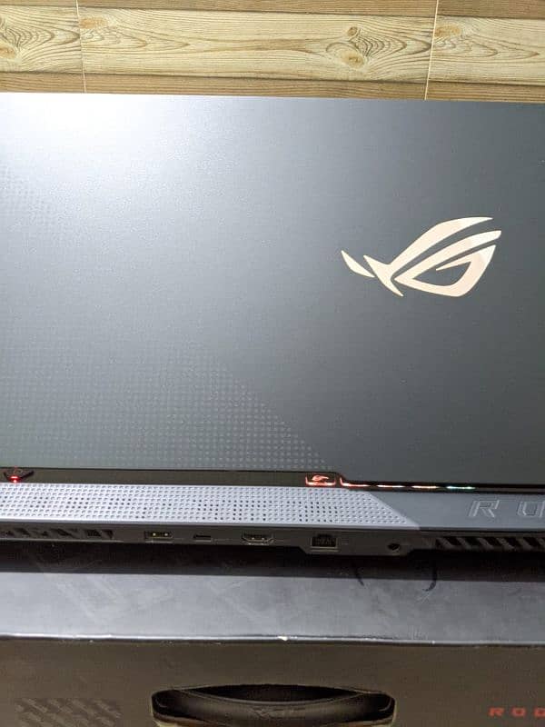 ASUS ROG STRIX G513QE Ryzen 7-5800H 16GB 1TB RTX 3050Ti 15.6″FHD 144Hz 4