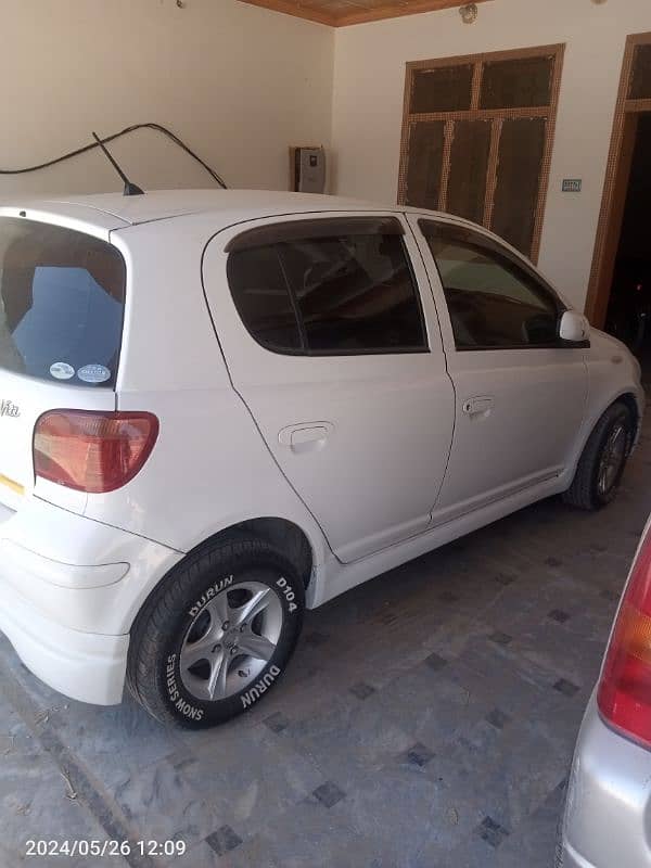 Toyota Vitz 2018 7