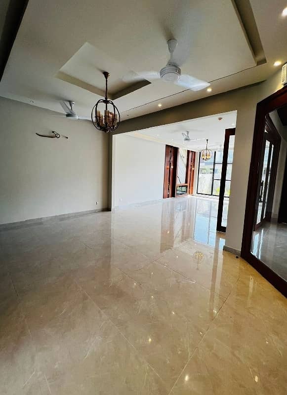 1 Kanal Luxury Upper Portion For Rent In DHA Phase 5, Block E, Lahore 1