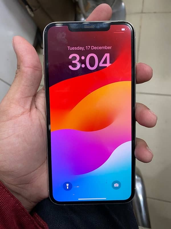 iphone 11 pro max 512 gb 84 health non pta not any falut 4