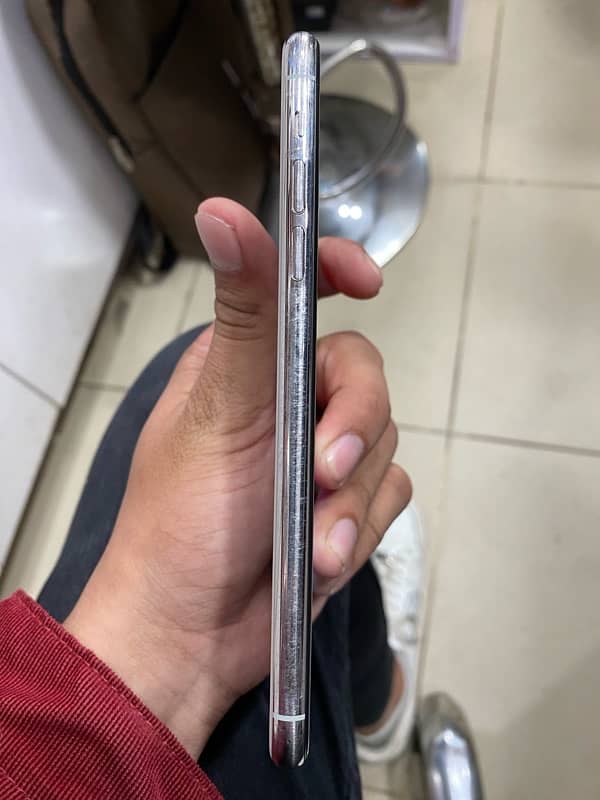 iphone 11 pro max 512 gb 84 health non pta not any falut 8