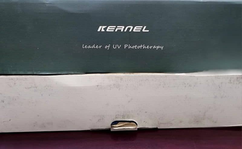 UVB Phototherapy Lamp KN4003- Like New 2