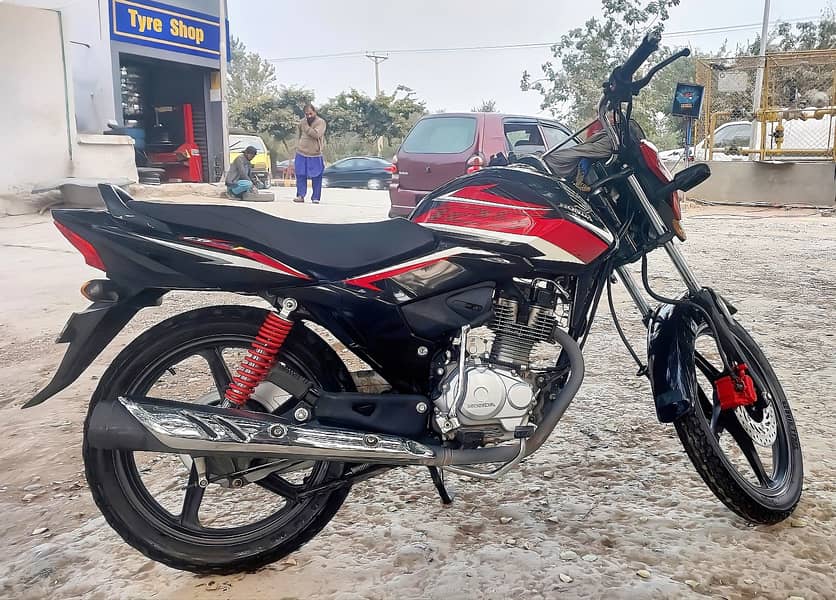 Honda CB 125F 2021 1