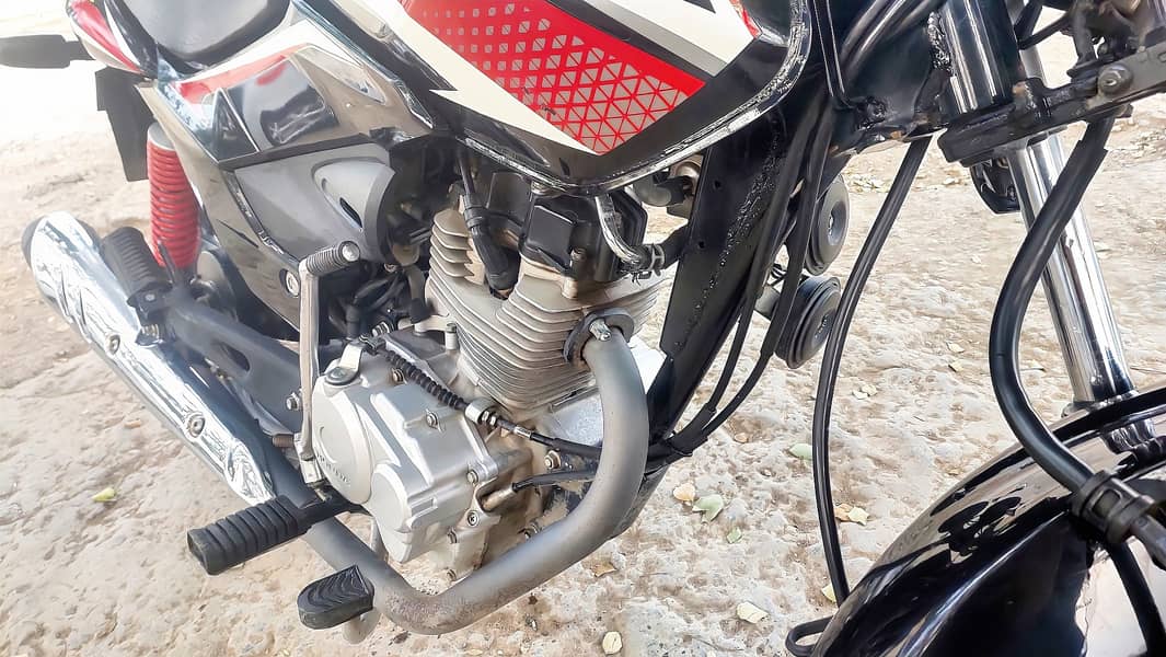 Honda CB 125F 2021 5