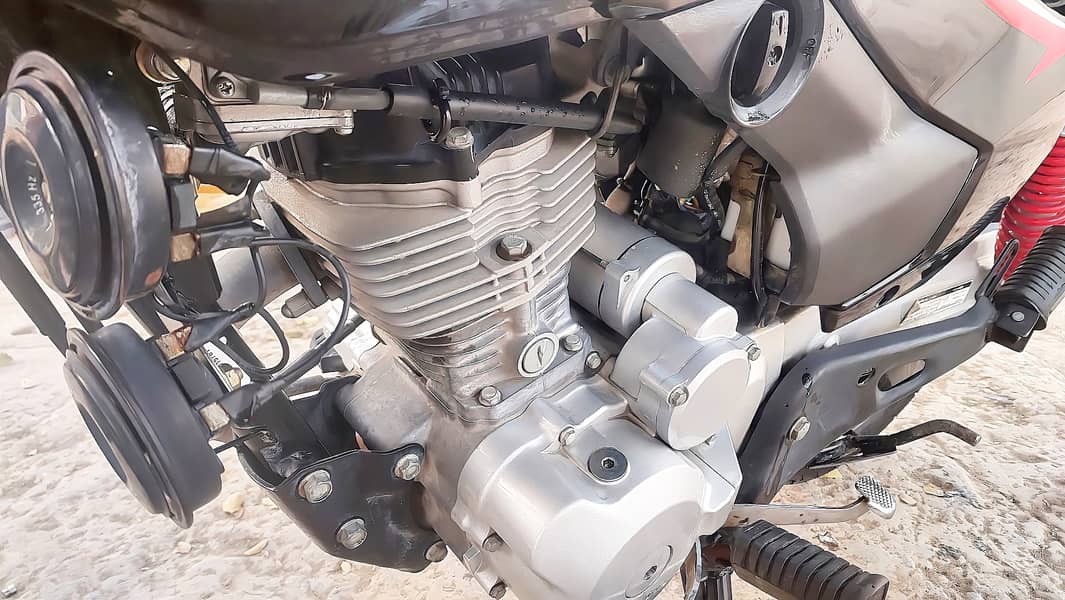 Honda CB 125F 2021 6