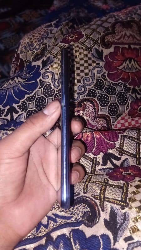 oppo f 19 with box and charger good batry timing 2