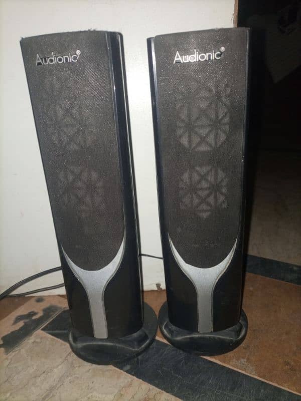 Audionic Boofer System. 4