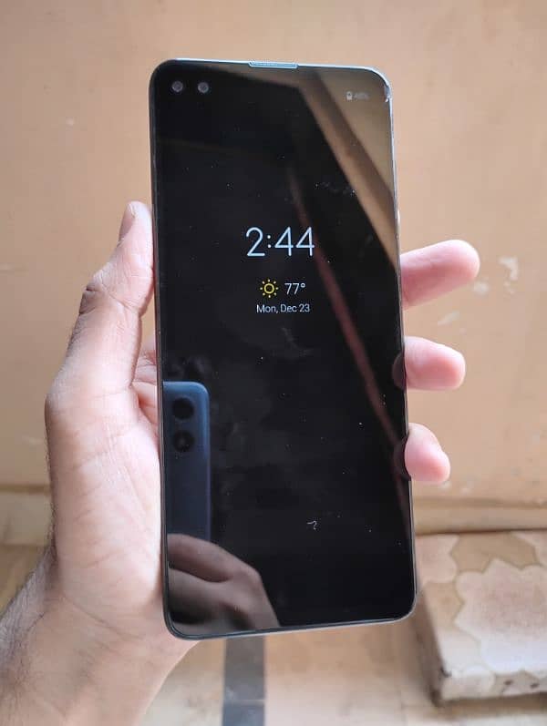 Moto One 5G UW 4/128 Non Pta Good Condition 2