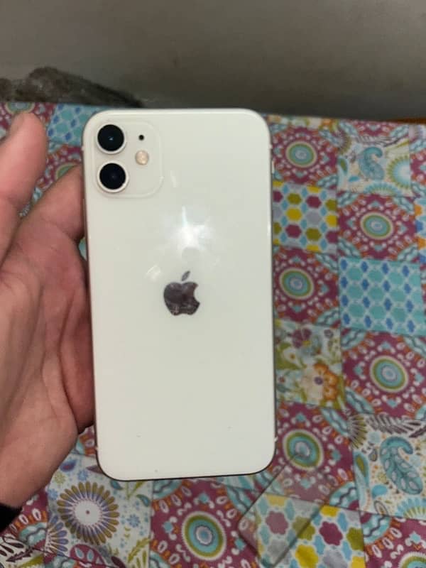 iPhone 11 LLA model (exchange possible) 7