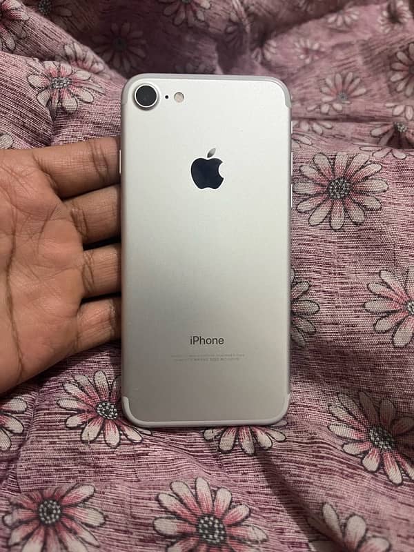 I Phone 7 32gb jv lush condition 0