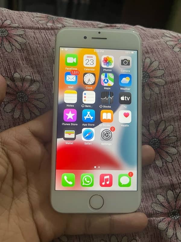 I Phone 7 32gb jv lush condition 10