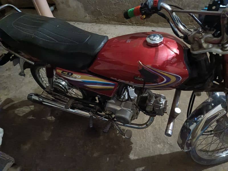 HONDA CD 70 2014 MODEL 03205493201 pic night ki hain 6