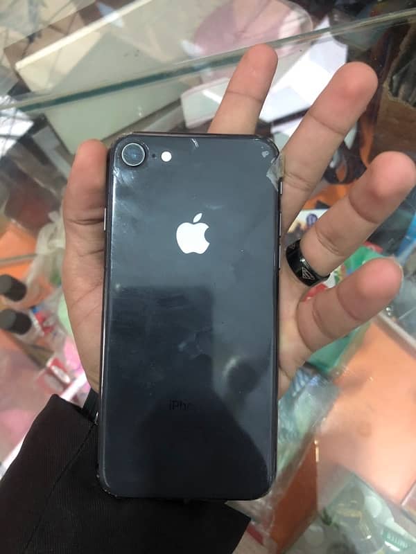 iphone 8 64 GB 2