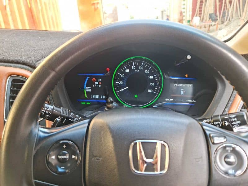 Honda Vezel 2015/2020 Z-Package Style Edition 10