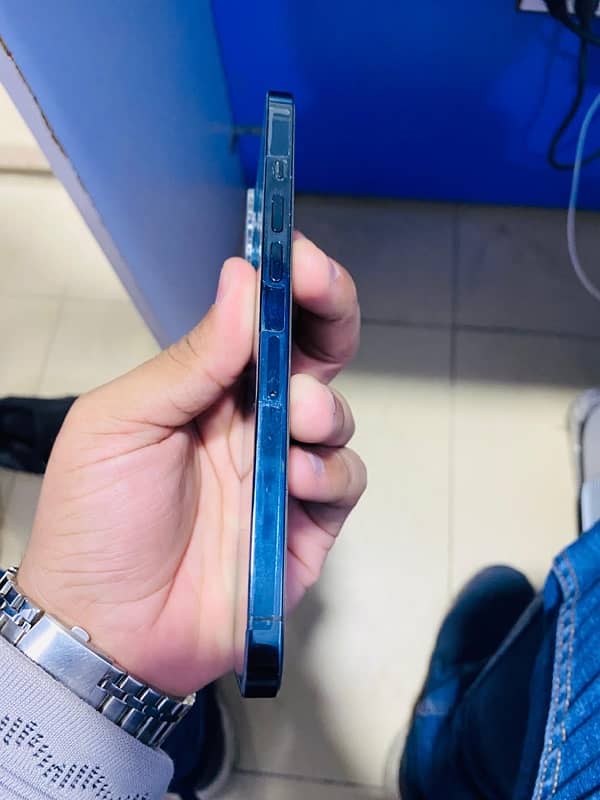 i phone 12 pro max 1