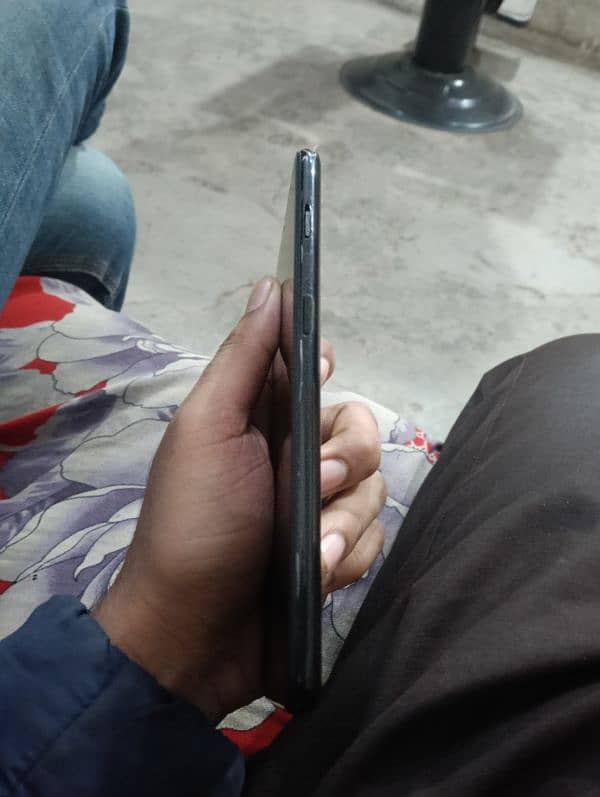 oneplus 6t 8gb ram 128 storge 1