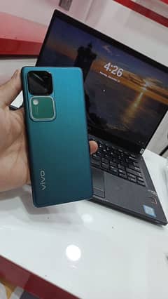 Vivo v30