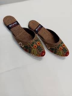 Women slippers