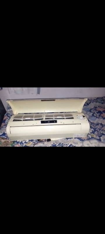 Dawlance Ac.  Good condition. Gas warranty. 0312_5361_508 3