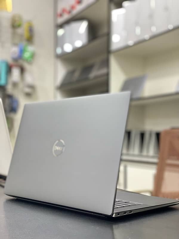 Dell Precision 5550 4K i7 10850H 10th gen 4gb GPU Laptop 6