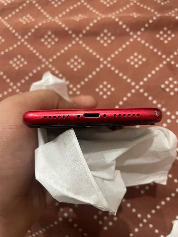 IPhone 11 red colour 0