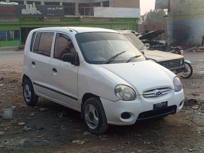 model 2000 Faisalabad number  2002 import 10/10 engine 0