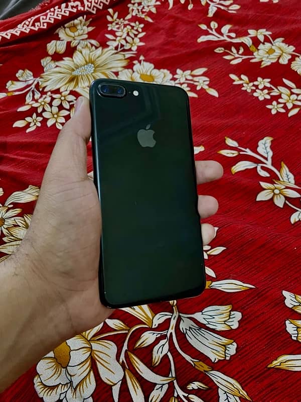 I phone 7plus 12gb pta approved good condition 4