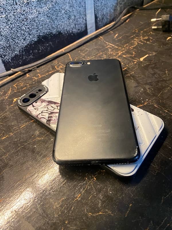 Iphone 7 plus 128gb Pta approved 6