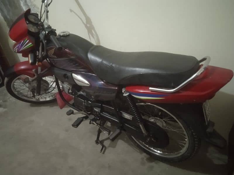 Honda pridor good condition 1