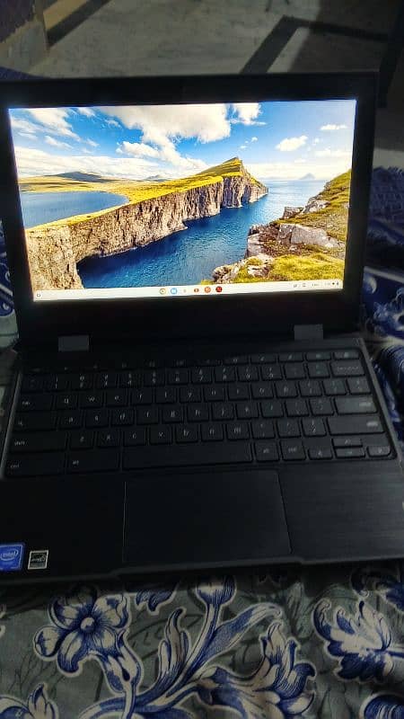 Lenovo e300 Tach screen 4gb ram 32 storage 2