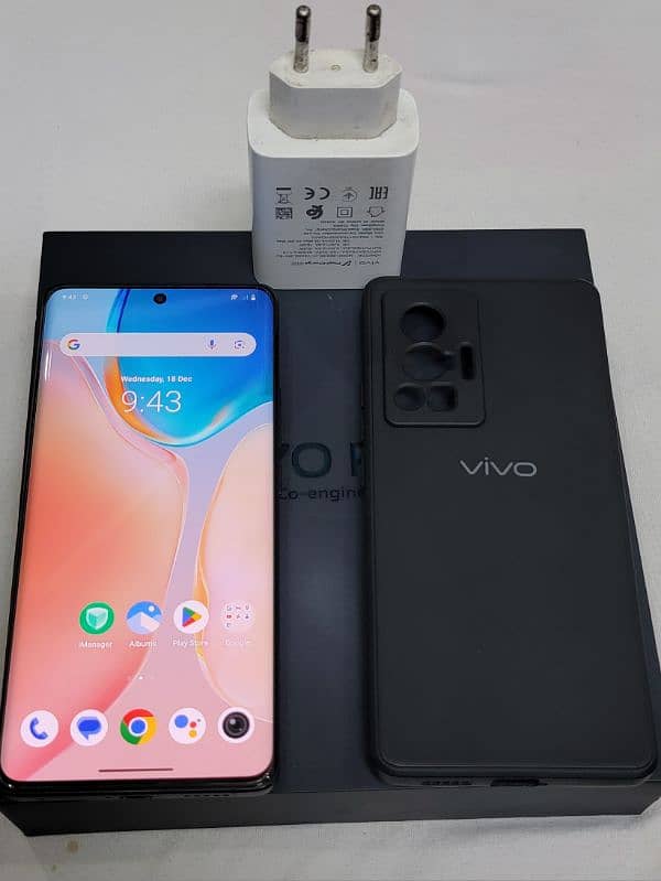 Vivo X70 Pro - DSLR Camera 1