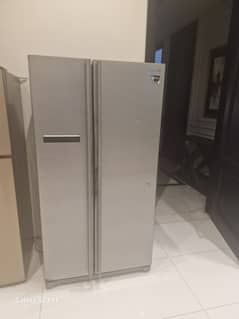 SAMSUNG DOUBLE Door Fridge MODEL RSAS1STMG.