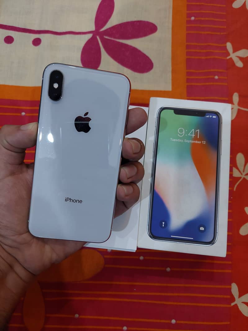 Apple iPhone X 3