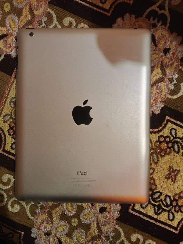 Apple 4th Generation Tab for sale with Box And charge 1