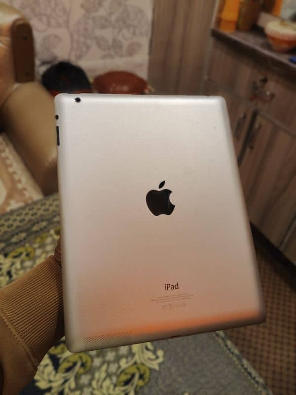 Apple 4th Generation Tab for sale with Box And charge 3