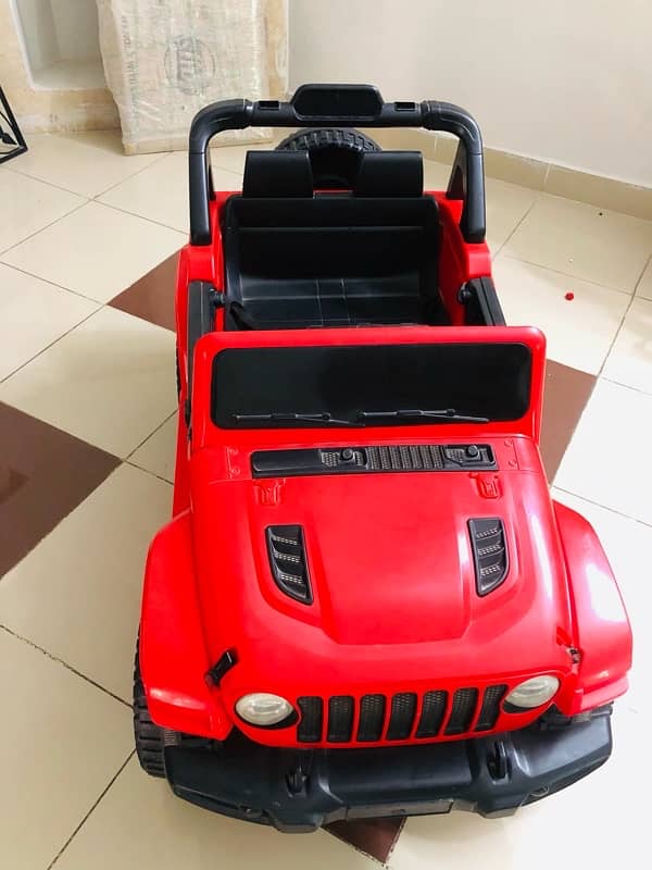 Battery operated Car for sale in immaculate condition 3