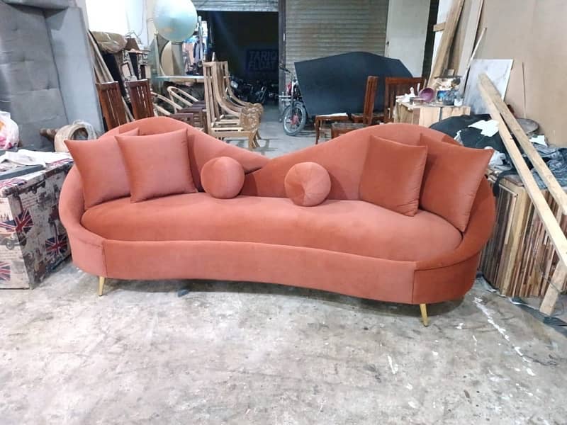 A beautiful sofa with original and new condition 1