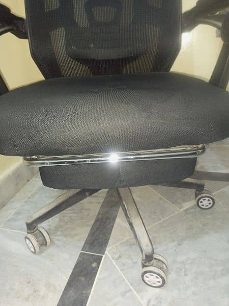 in Rawalpindi office chair high Quality Executive imported 03365616841 5