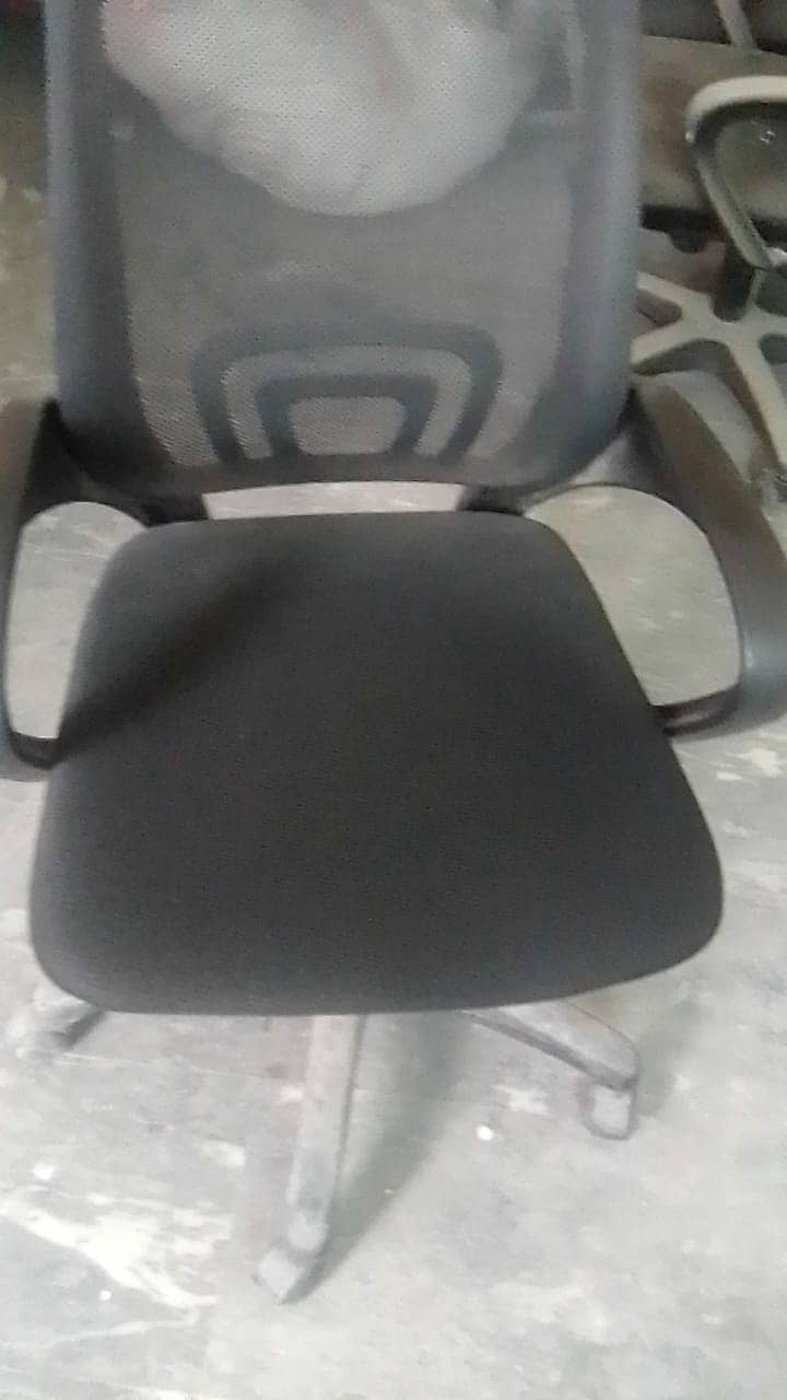 10 Office chair good condition  (0305=4142/355) fabuset 1