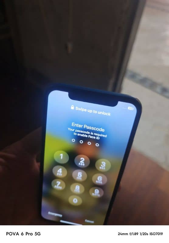 iphone xs non factory unlock 10%9 48000 2