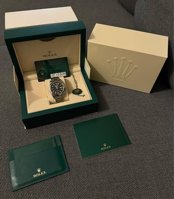 WE BUY Rolex Cartier Omega Hublot Audemars Piguet Richard Mille Rado 2