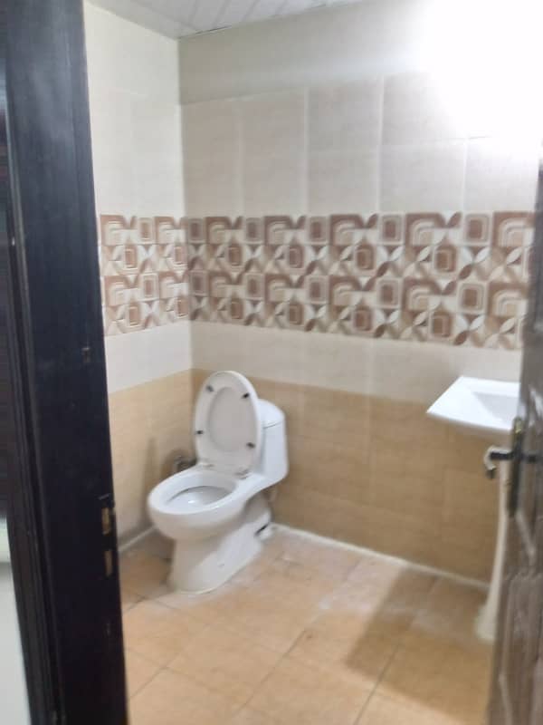 1 bed furnish apartment available for rent in diamond mall on per day weekely and monthly gulberg greens islamabadbasis 3